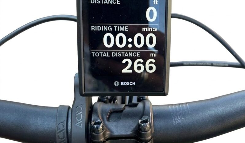 Cube Kathmandu Pro Hybrid 800 full